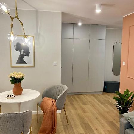 Apartament Prestige /Miejsce Parkingowe 波兹南 外观 照片