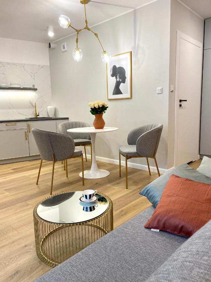 Apartament Prestige /Miejsce Parkingowe 波兹南 外观 照片